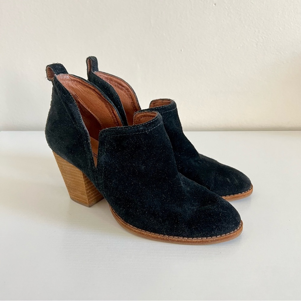 Jeffrey Campbell Rosalee Bootie heeled black suede leather - size 7.5